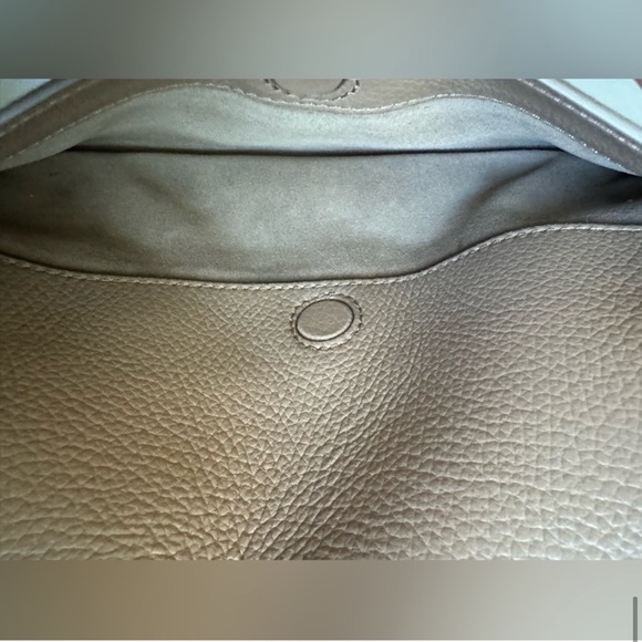 EUC Cuyana Concertina Shoulder Bag in Cappucino - Picture 12 of 15